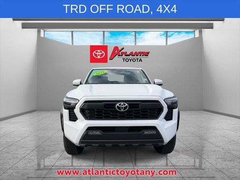 Certified 2024 Toyota Tacoma TRD Off-Road AWD/4WD image 2
