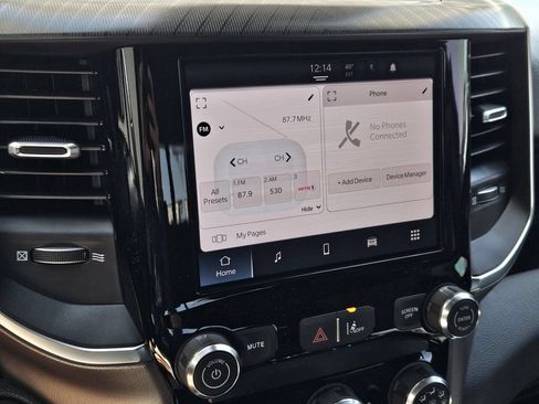 New 2026 RAM 1500 Express AWD/4WD image 17