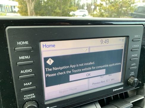 Certified 2021 Toyota RAV4 XLE image 23