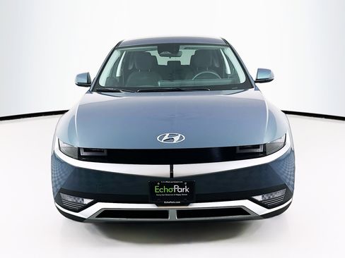 Used 2024 Hyundai Ioniq 5 SE image 2