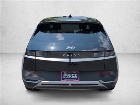 Certified 2024 Hyundai Ioniq 5 SE RWD image 6