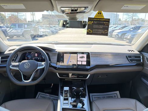 New 2026 Volkswagen Atlas SEL AWD/4WD image 24