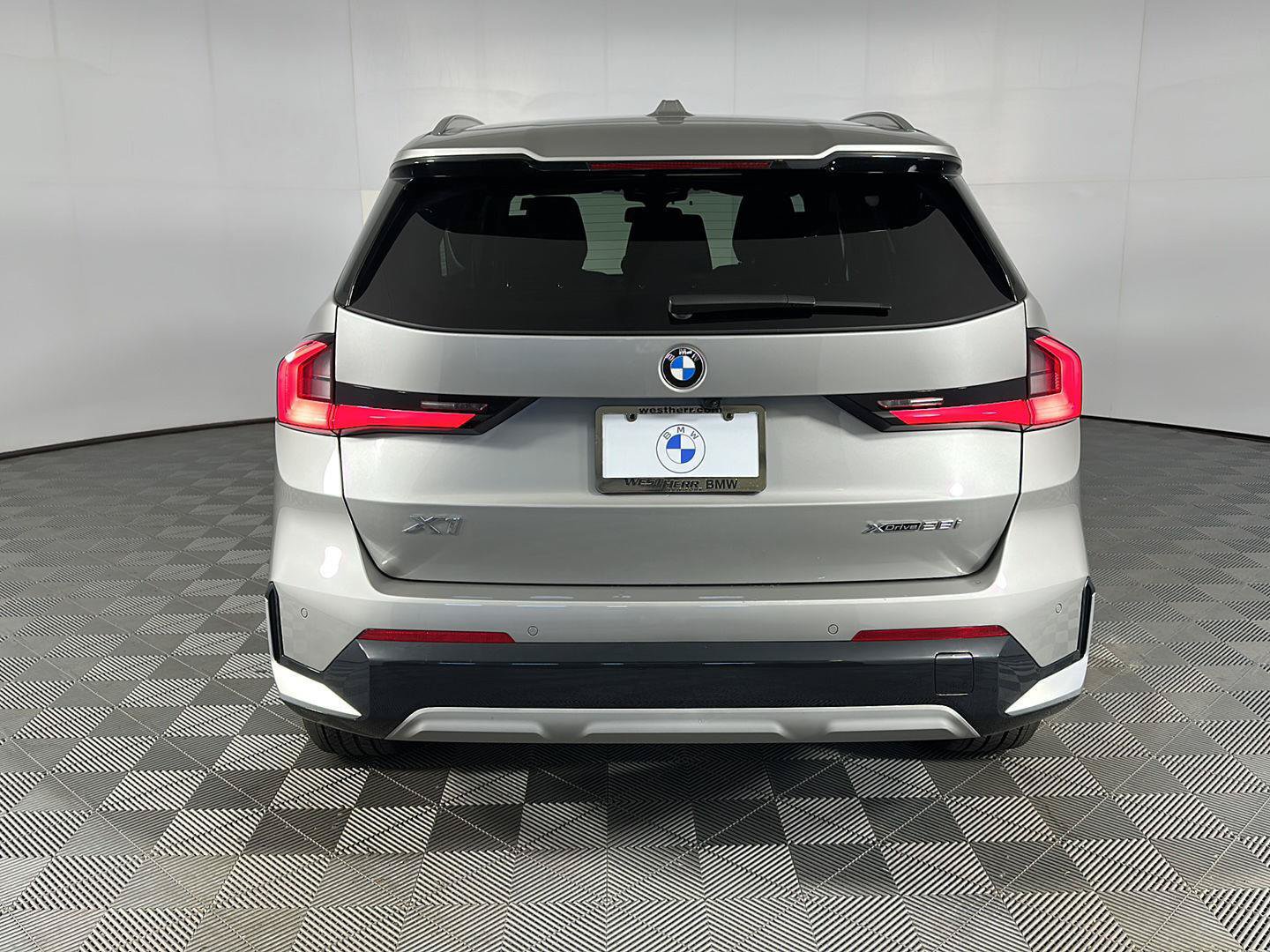 Used 2023 BMW X1 xDrive28i w/ Convenience Package AWD/4WD image 26
