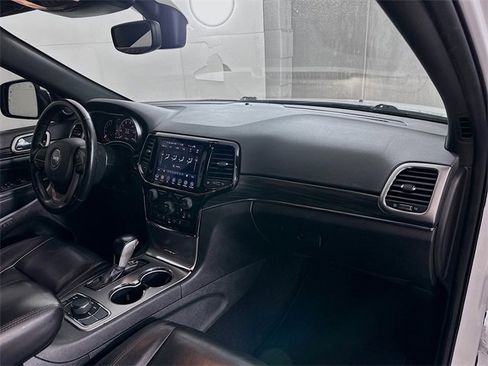 Used 2020 Jeep Grand Cherokee Limited image 29