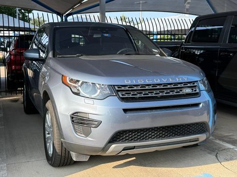 Used 2019 Land Rover Discovery Sport SE AWD/4WD image 3