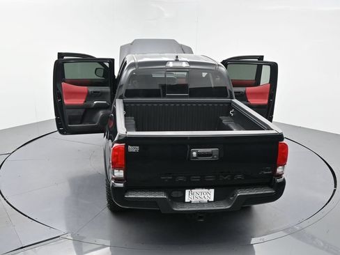 Used 2022 Toyota Tacoma SR5 w/ Technology Package RWD image 25