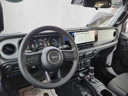 Used 2024 Jeep Wrangler Sport S image 16