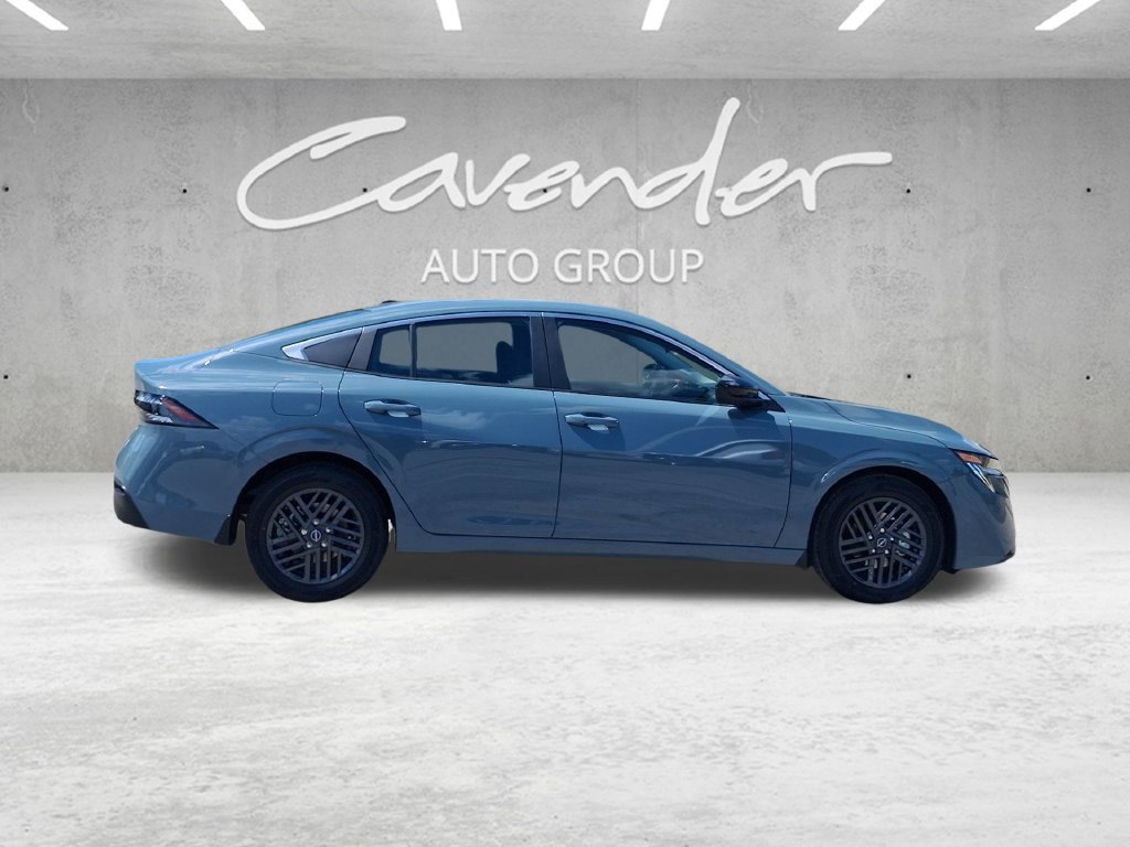 New 2027 Nissan Sentra SV FWD image 18