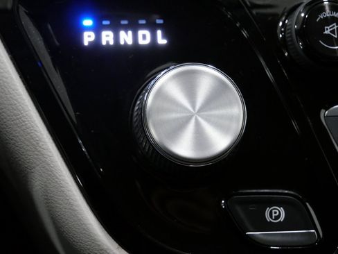 Used 2017 Chrysler Pacifica LX image 20