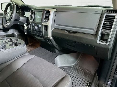 Used 2019 RAM 1500 Classic Warlock image 26