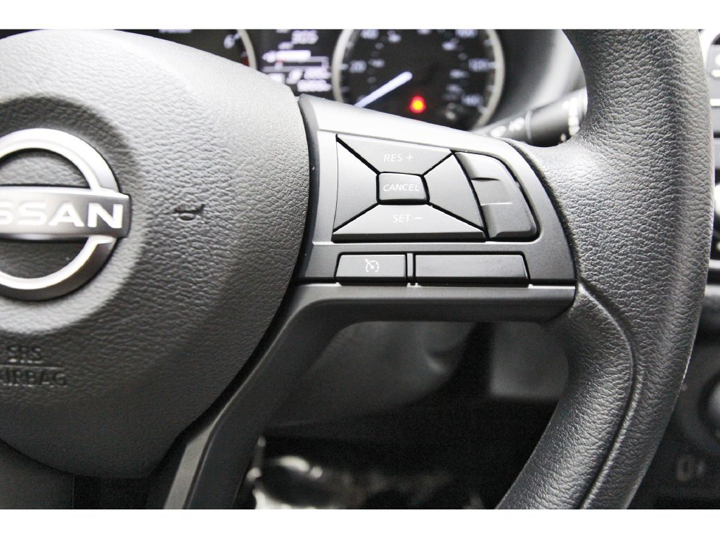 Certified 2025 Nissan Kicks Play S FWD image 18