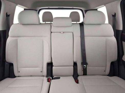 New 2026 Hyundai Santa Fe SE image 16