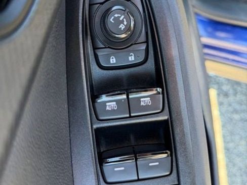 Used 2024 Subaru Crosstrek 2.5i Sport AWD/4WD image 16