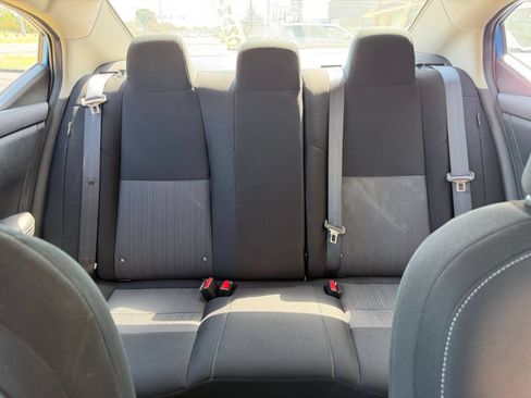 Used 2025 Nissan Sentra SV FWD image 31