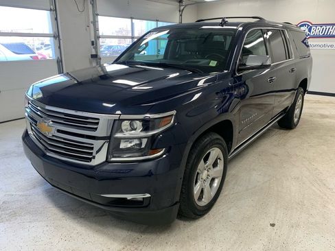Used 2020 Chevrolet Suburban Premier w/ Max Trailering Package AWD/4WD image 2