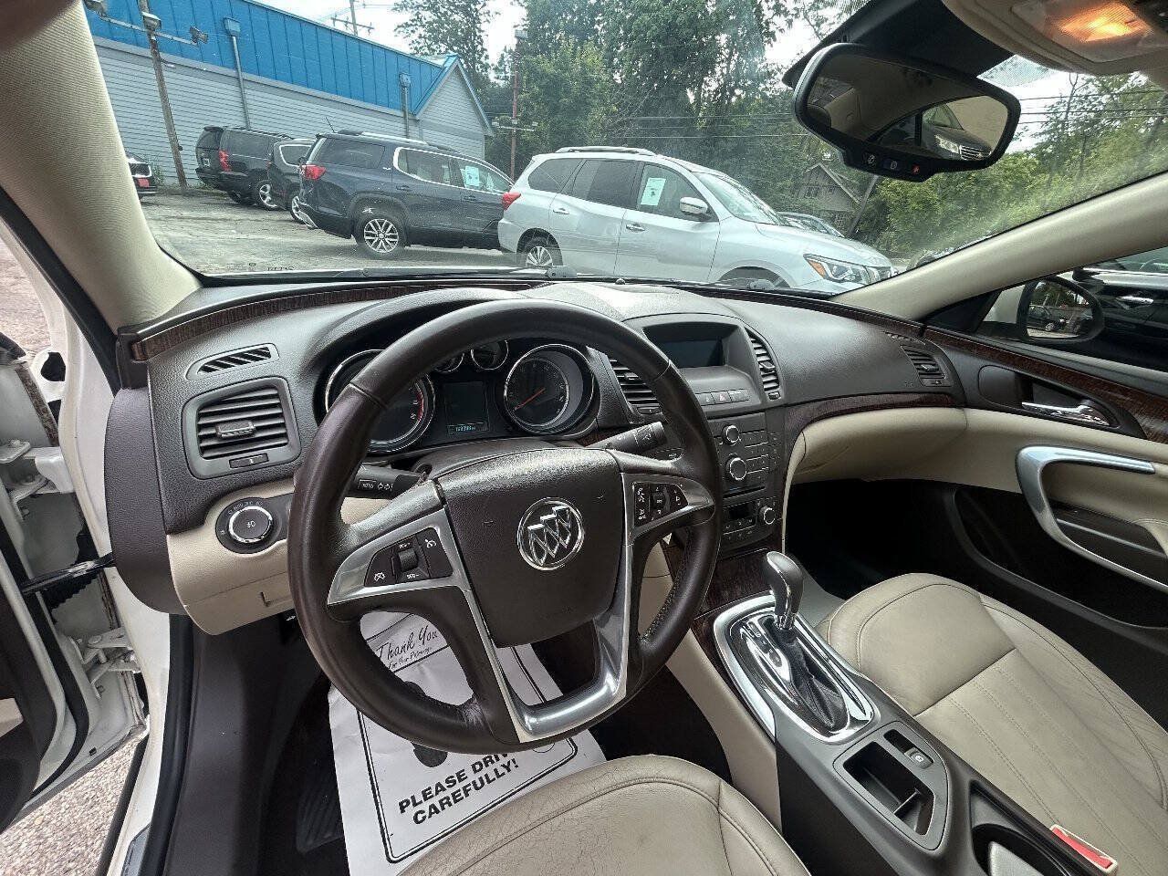 Used 2012 Buick Regal Leather FWD image 5