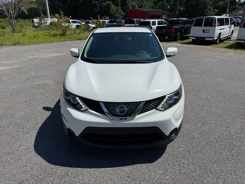 Used 2018 Nissan Rogue Sport S w/ S Appearance Package FWD image 2