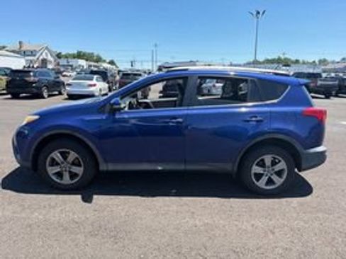 Used 2015 Toyota RAV4 XLE AWD/4WD image 8