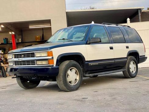 Used 1999 Chevrolet Tahoe Z71 w/ Preferred Equipment Group image 29