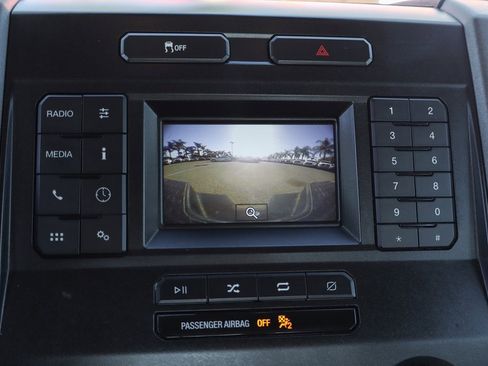 Used 2020 Ford F250 XL w/ Power Equipment Group image 38