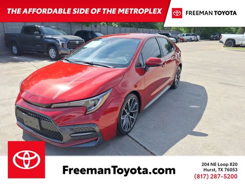 Used 2021 Toyota Corolla SE FWD image 1