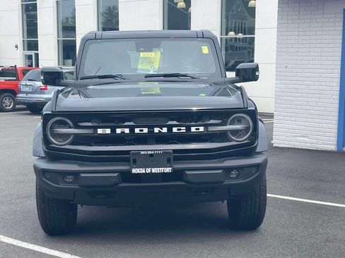 Used 2023 Ford Bronco Outer Banks AWD/4WD image 2