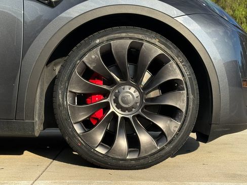 Used 2023 Tesla Model Y Performance AWD/4WD image 7