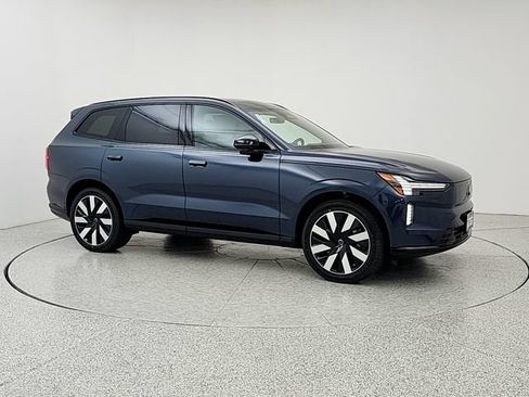 New 2026 Volvo EX90 Plus AWD/4WD image 3