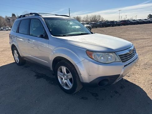 Used 2010 Subaru Forester 2.5X Premium w/ Popular Equipment Group 1B image 7