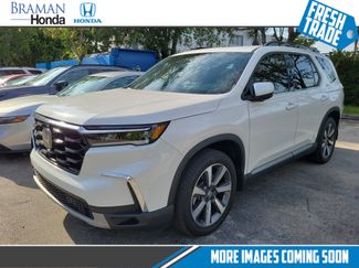 Certified 2025 Honda Pilot Elite video 1