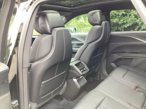 New 2025 Cadillac Lyriq Luxury image 14