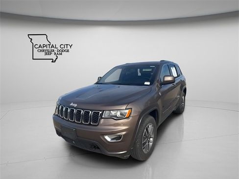 Used 2020 Jeep Grand Cherokee Laredo w/ Quick Order Package 2BN North image 4