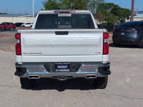 Used 2024 Chevrolet Silverado 1500 LTZ AWD/4WD image 7