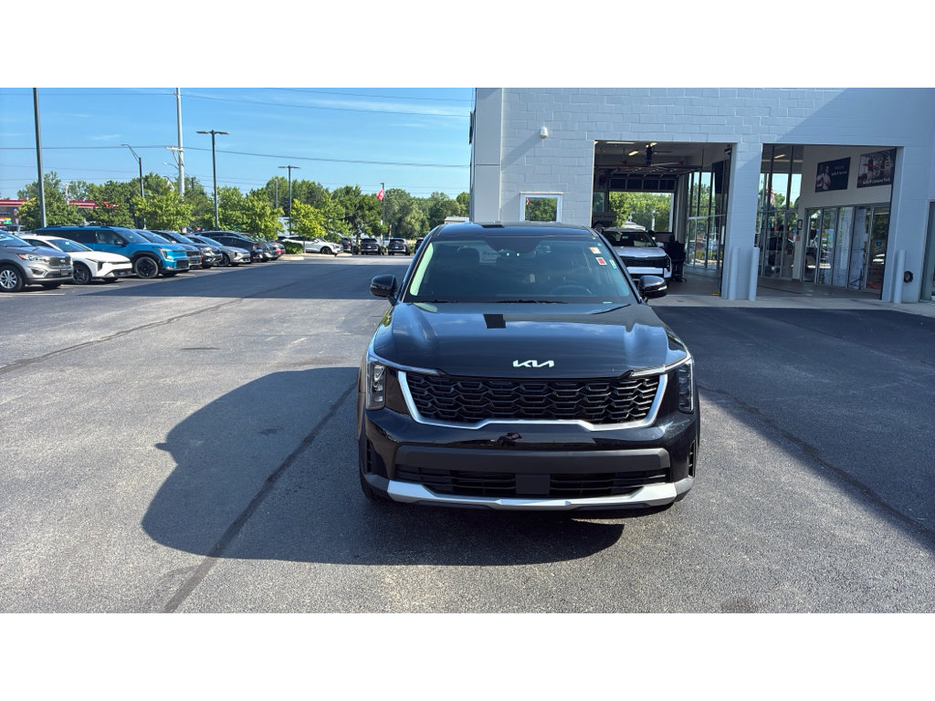 Used 2026 Kia Sorento LX FWD image 8