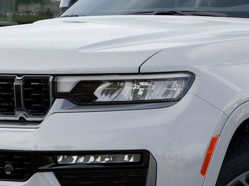 New 2026 Jeep Grand Cherokee Summit AWD/4WD image 10