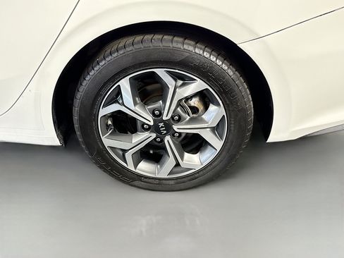 Used 2021 Kia Forte LXS FWD image 36