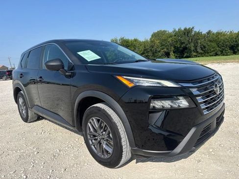 Used 2024 Nissan Rogue S AWD/4WD image 5
