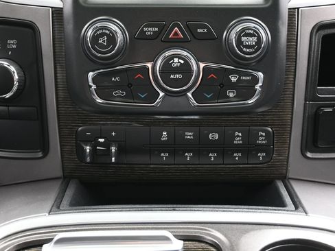 Used 2017 RAM 2500 Limited AWD/4WD image 39