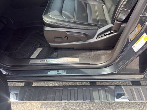 Used 2021 GMC Canyon Denali AWD/4WD image 16