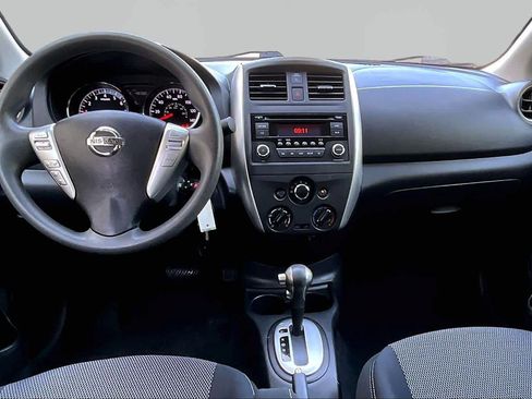 Used 2015 Nissan Versa SV FWD image 15
