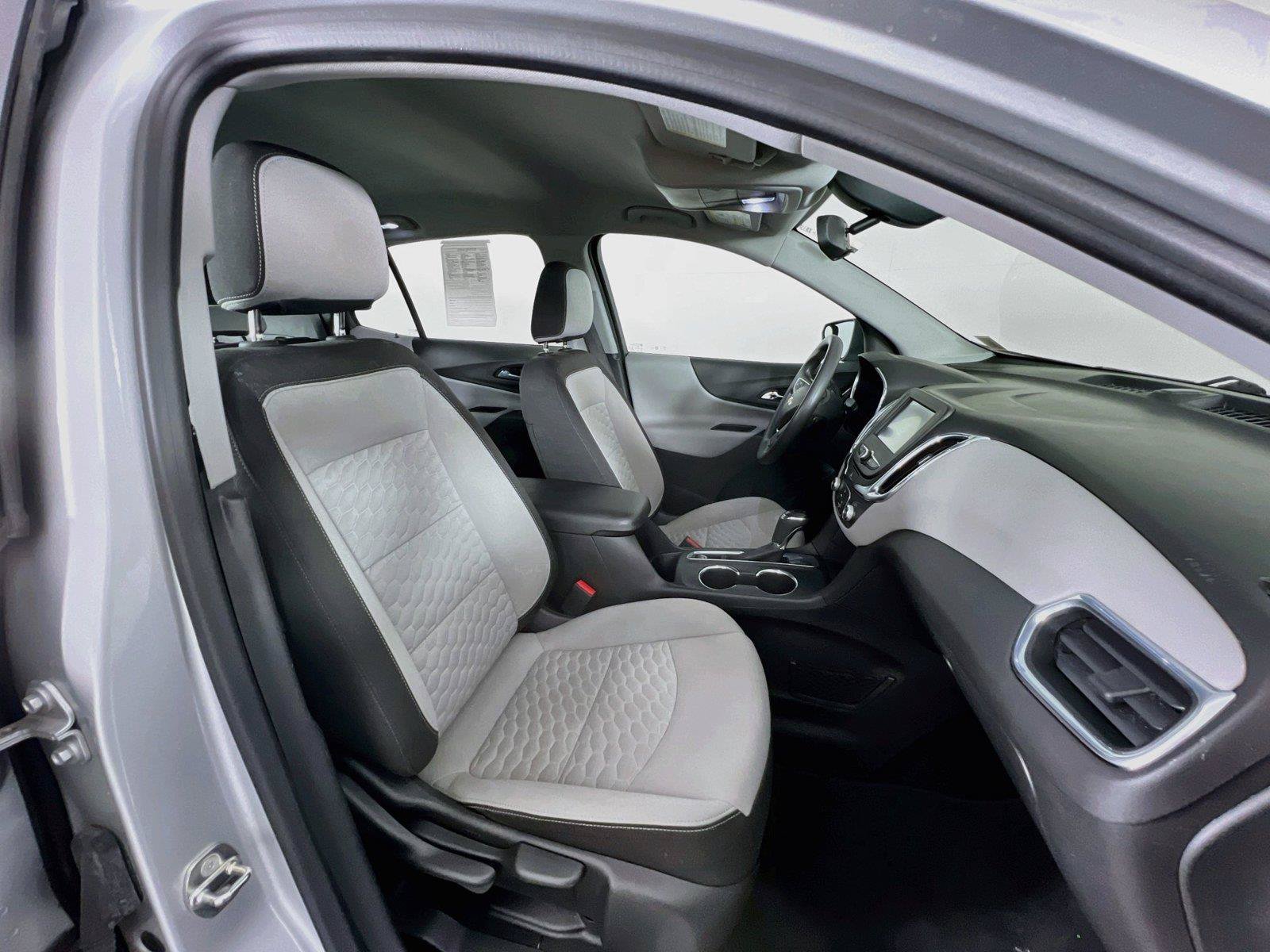 Used 2018 Chevrolet Equinox LS FWD image 27