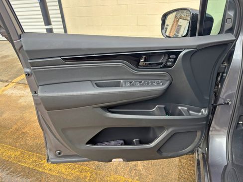 Used 2024 Honda Odyssey Elite image 46