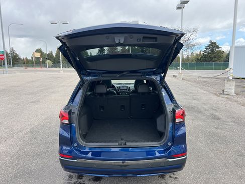 Used 2022 Chevrolet Equinox RS w/ RS Leather Package image 24