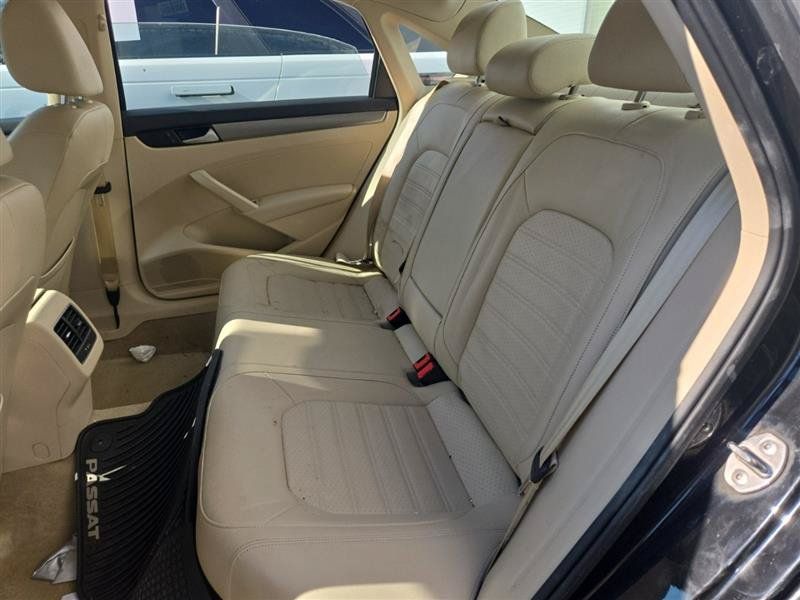 Used 2015 Volkswagen Passat 1.8T SE FWD image 8