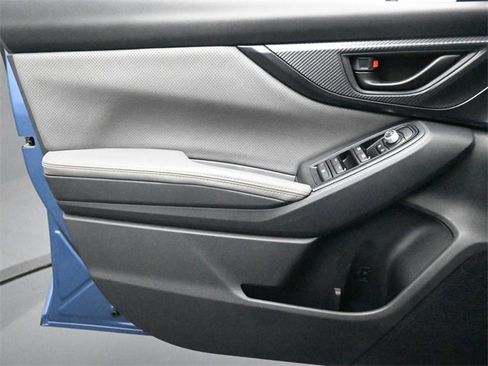 Used 2021 Subaru Crosstrek 2.5i Sport w/ Moonroof Package image 21