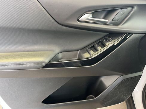 Used 2025 Chevrolet Equinox LT image 18