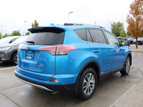 Used 2017 Toyota RAV4 XLE image 7