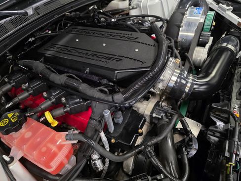 Used 2021 Chevrolet Camaro ZL1 RWD image 45