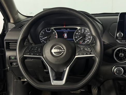 Used 2025 Nissan Sentra SV FWD image 14
