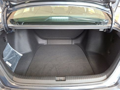 Certified 2025 Honda Accord LX image 28